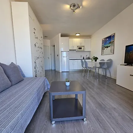 Fantastico Estudio Amplia Terraza Y Vistas Al Mar Benalmadena